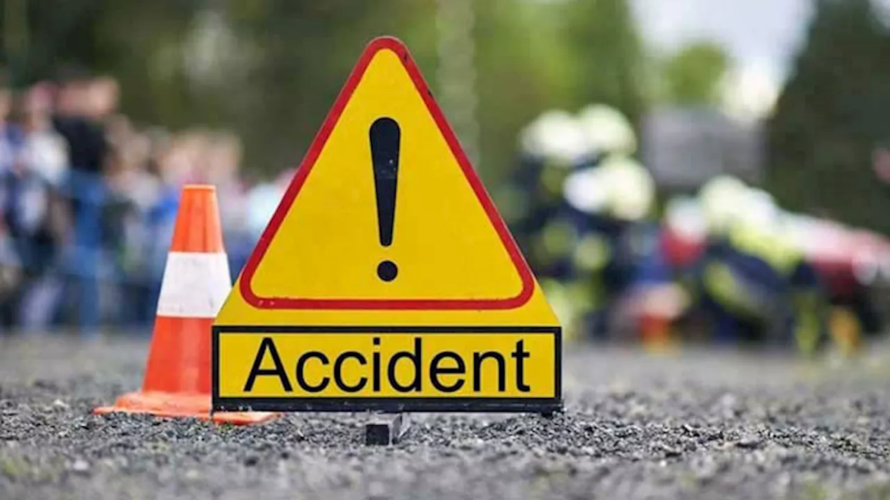 Three killed in road accidents in Karachi, Sehwan Sharif