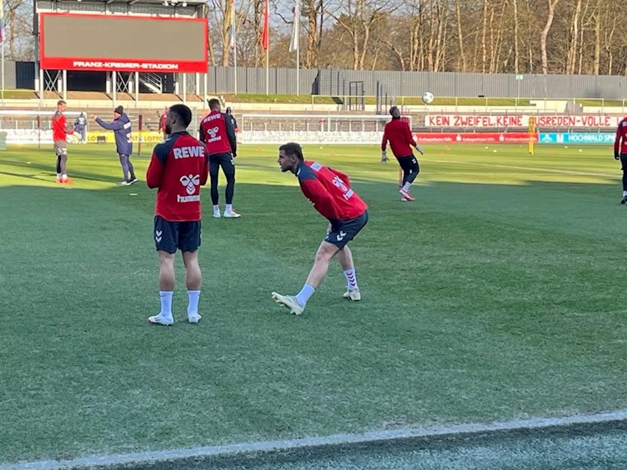 FC Köln hofft auf Neuzugänge im Pokal-Viertelfinale gegen Bayer Leverkusen