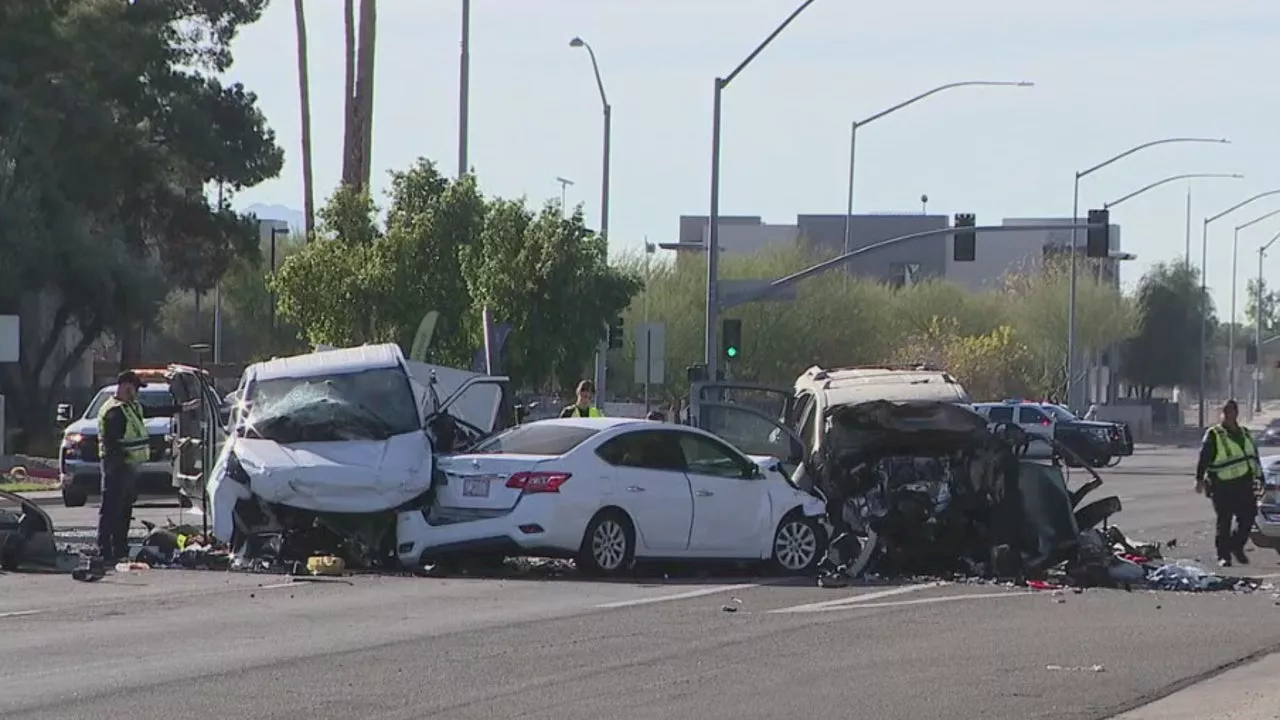 Fatal Multi-Vehicle Crash in Mesa Claims Three Lives