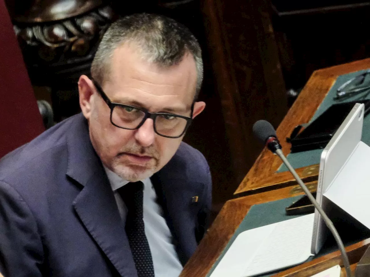 Caso Cospito: Ex Dirigenta Dap Confessa Critiche nella Gestione degli Atti