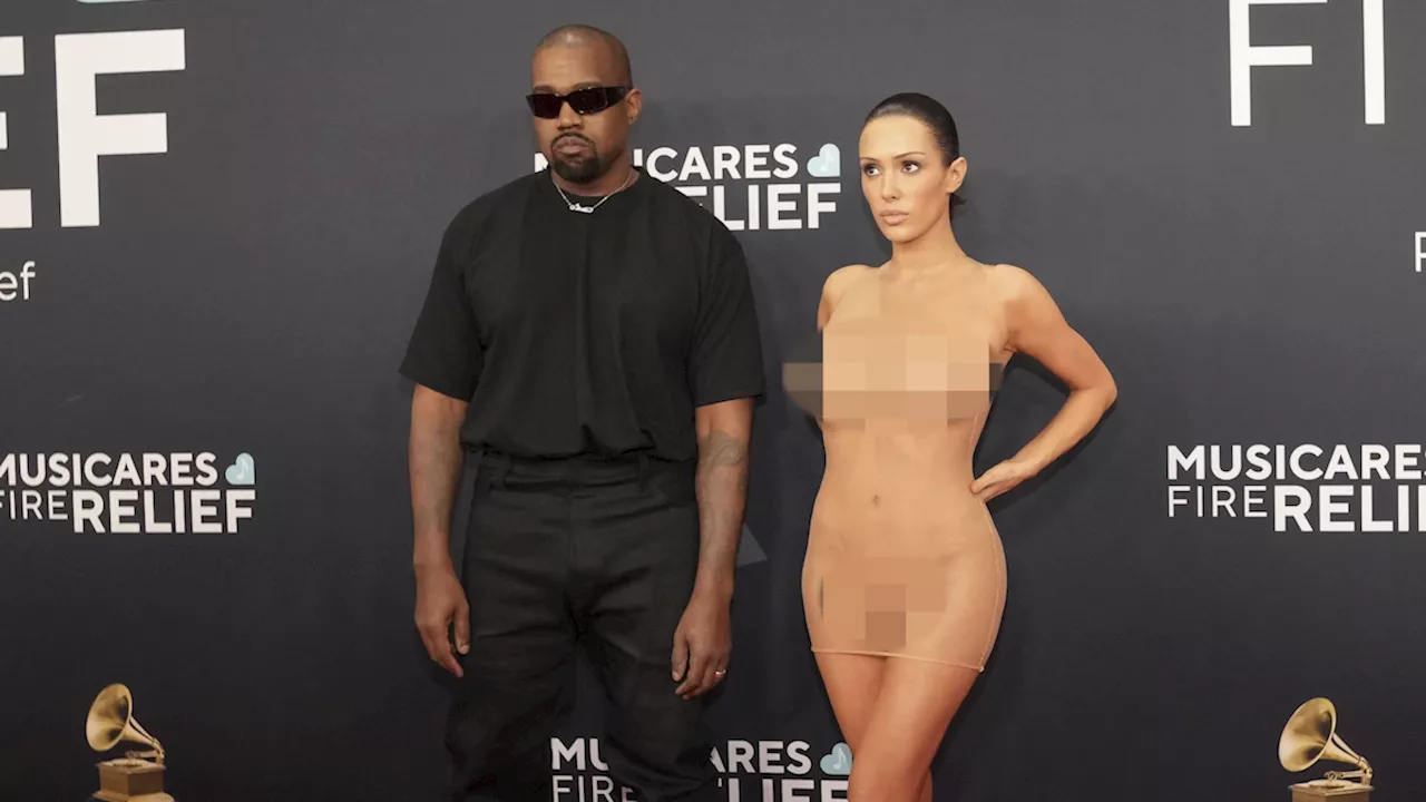 Bianca Censori, nude look estremo ai Grammy 2025 con Kanye West