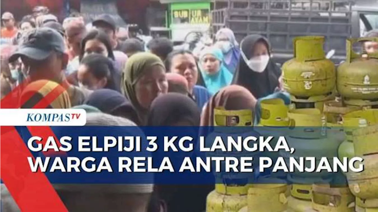 Elpiji 3 Kg Langka, Warga Antre Beli Gas di Pangkalan Agar Tak Kehabisan