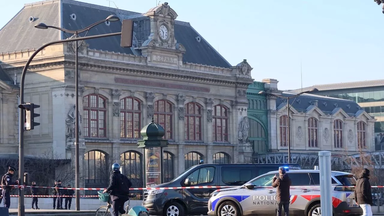 Gare d’Austerlitz : un agent de la sûreté SNCF tire sur un homme taguant des croix gammées et le menaçant avec une arme factice