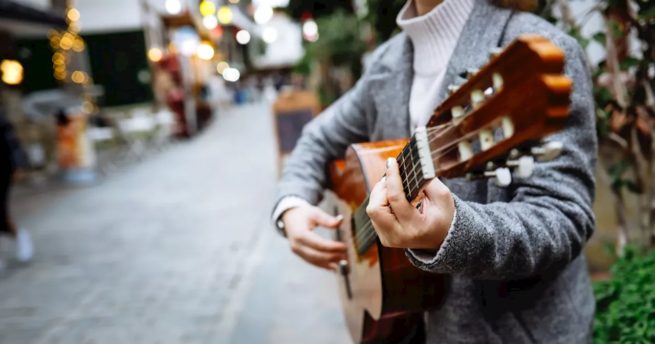 Busker's Ed Sheeran Performance Brings Passerby to Tears