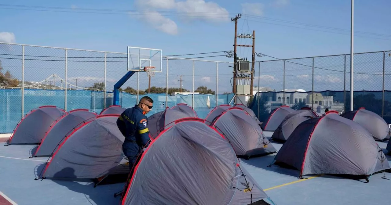 Santorini evacuated as earthquakes rattle Greek island for fourth day