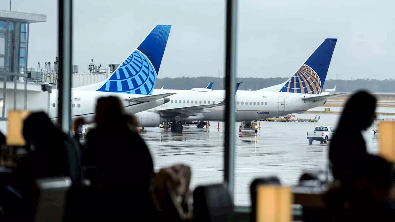 Smoke and Fire Force Passenger Evacuation from United Airlines Jet at Houston Airport