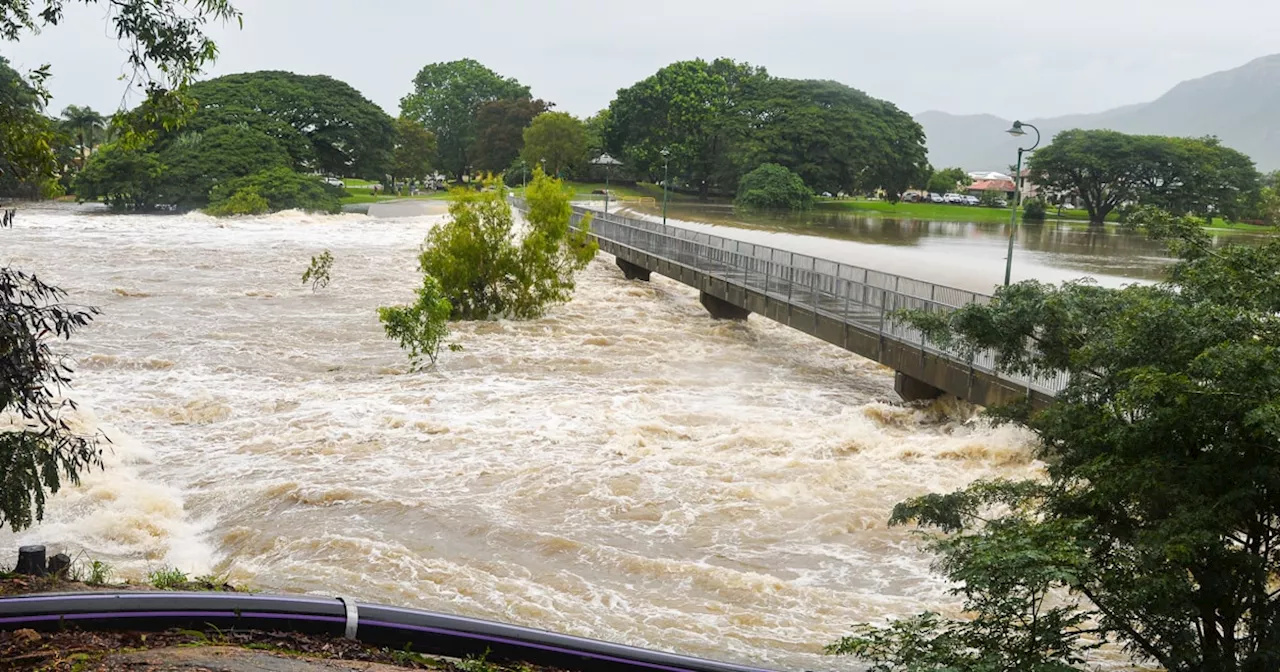 Australia's Queensland Braces for Further Flooding, One Fatality Reported