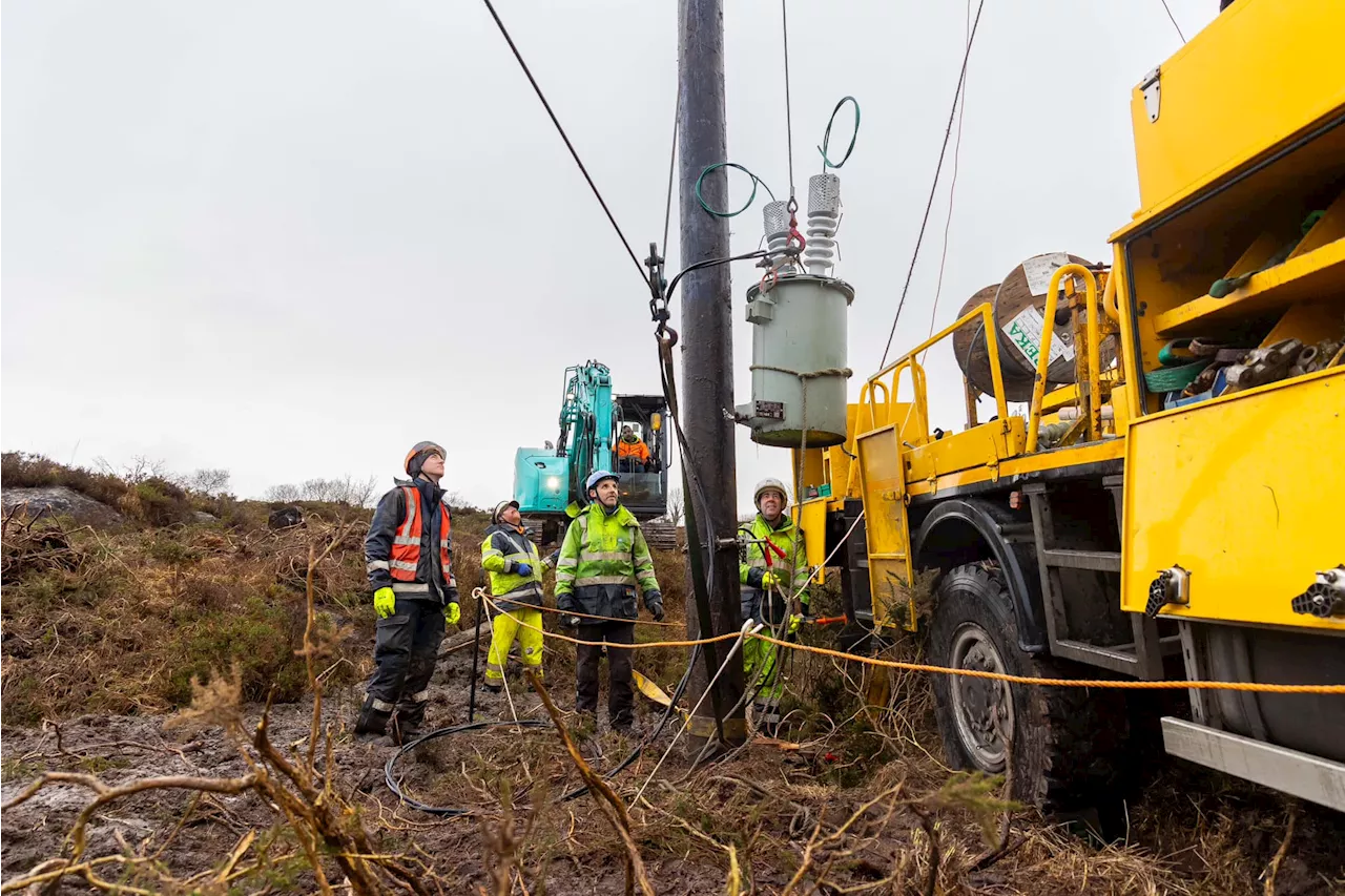 Storm Éowyn: Thousands Still Without Power as ESB Teams Work to Restore Services