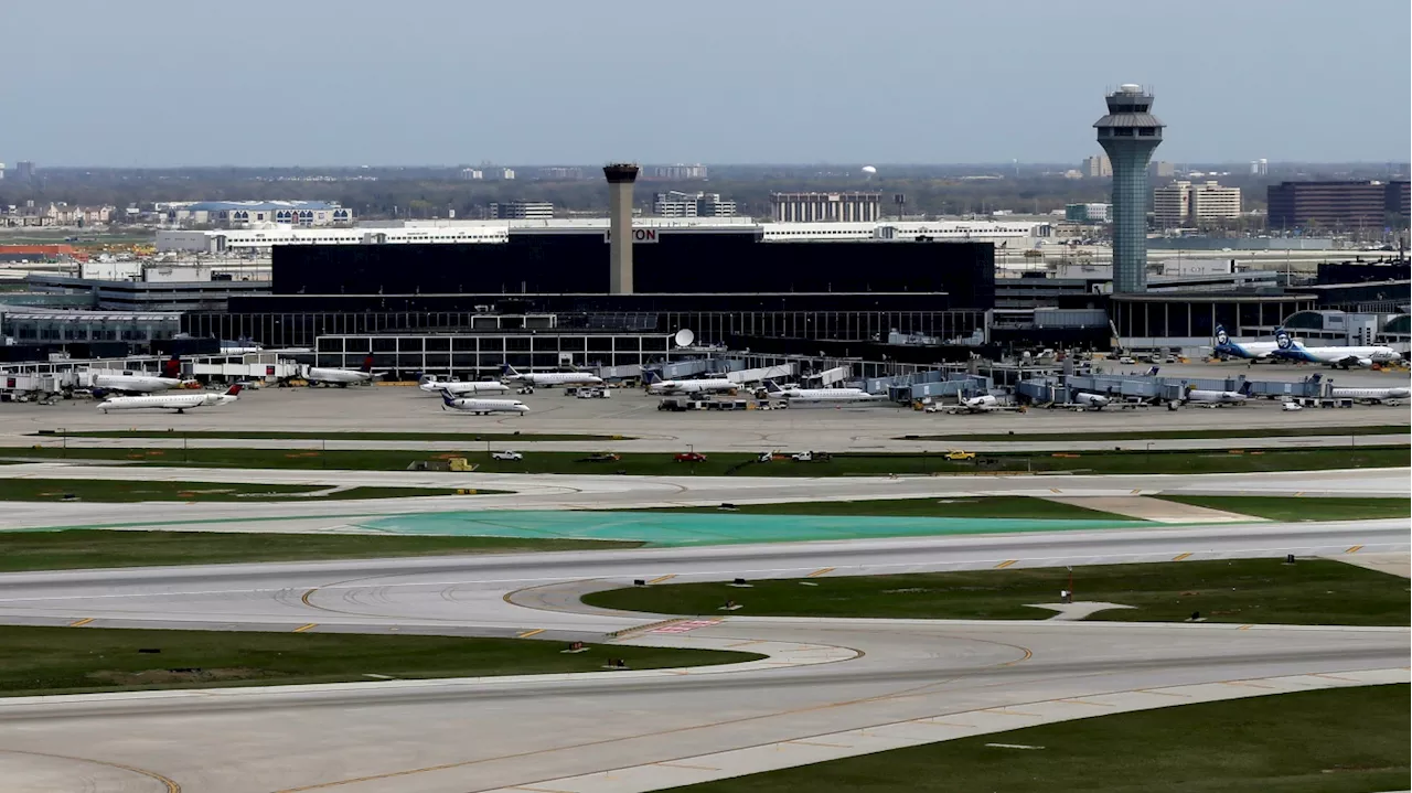 Plane Collides with Tug at Chicago O'Hare, Driver Hospitalized