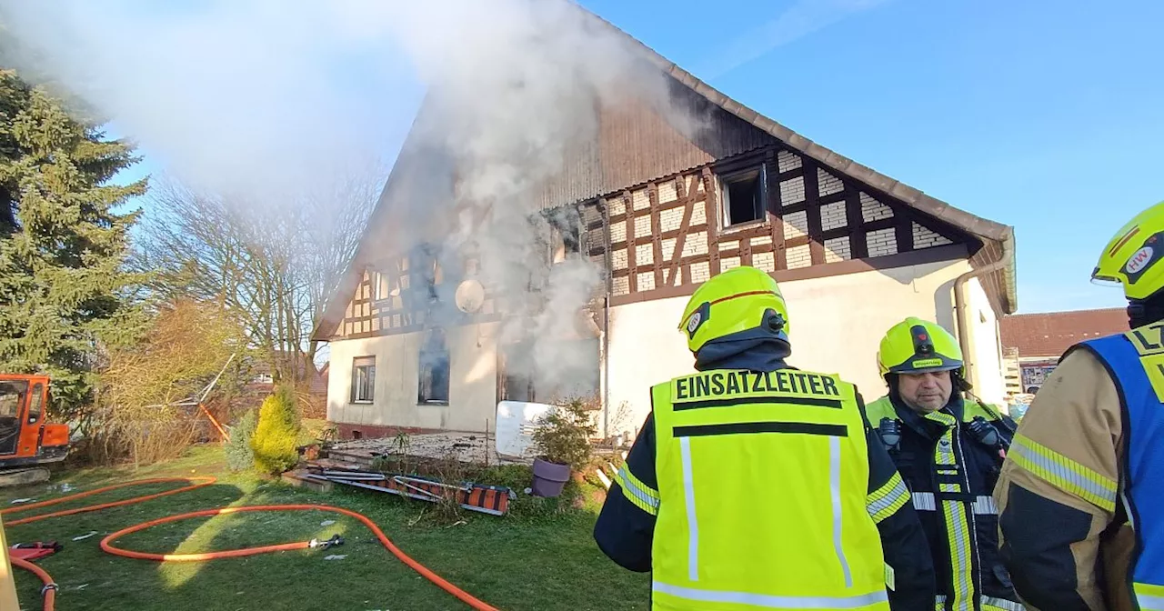 Brand in einem alten Bauernhaus in Muckum