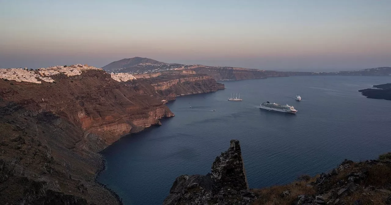 Erdbeben Serie auf Santorini - Angst vor Tsunami und Vulkanausbruch