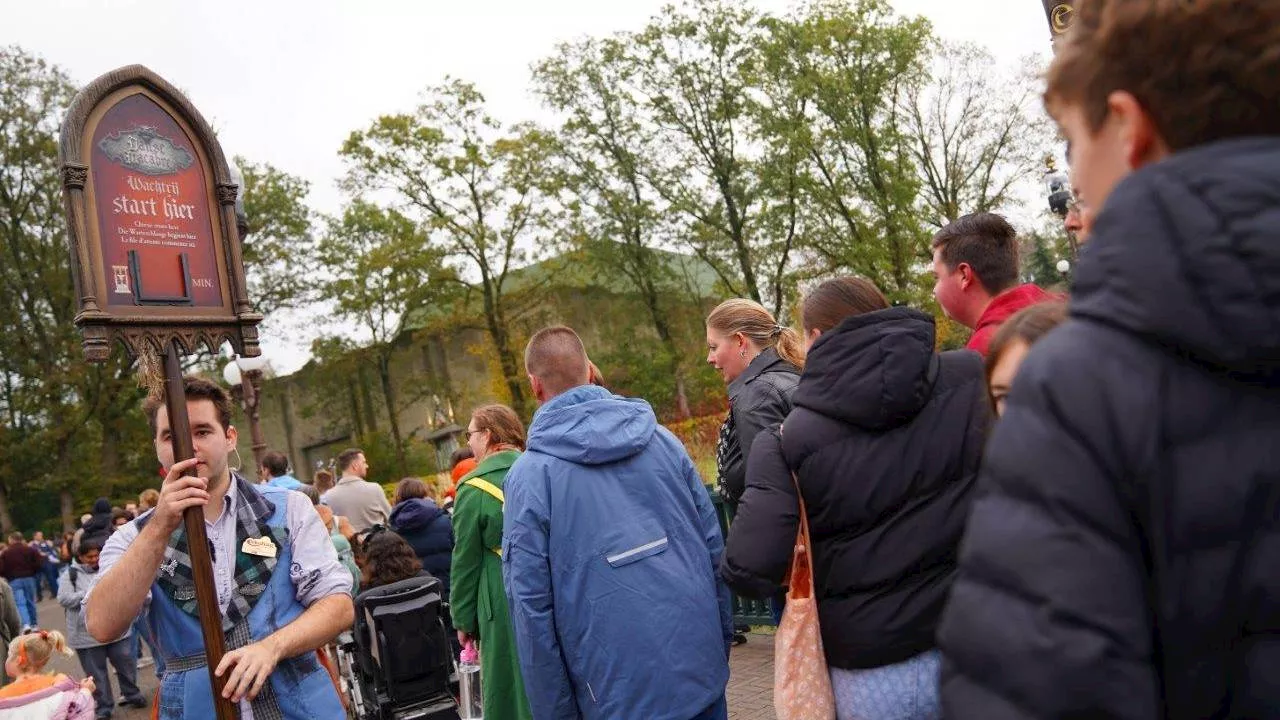 Efteling verbiedt demonstraties en controleert bezoekers