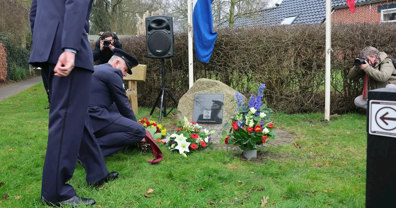 Monument onthuld voor neergestorte Noorse Spitfire-piloot bij Eelde