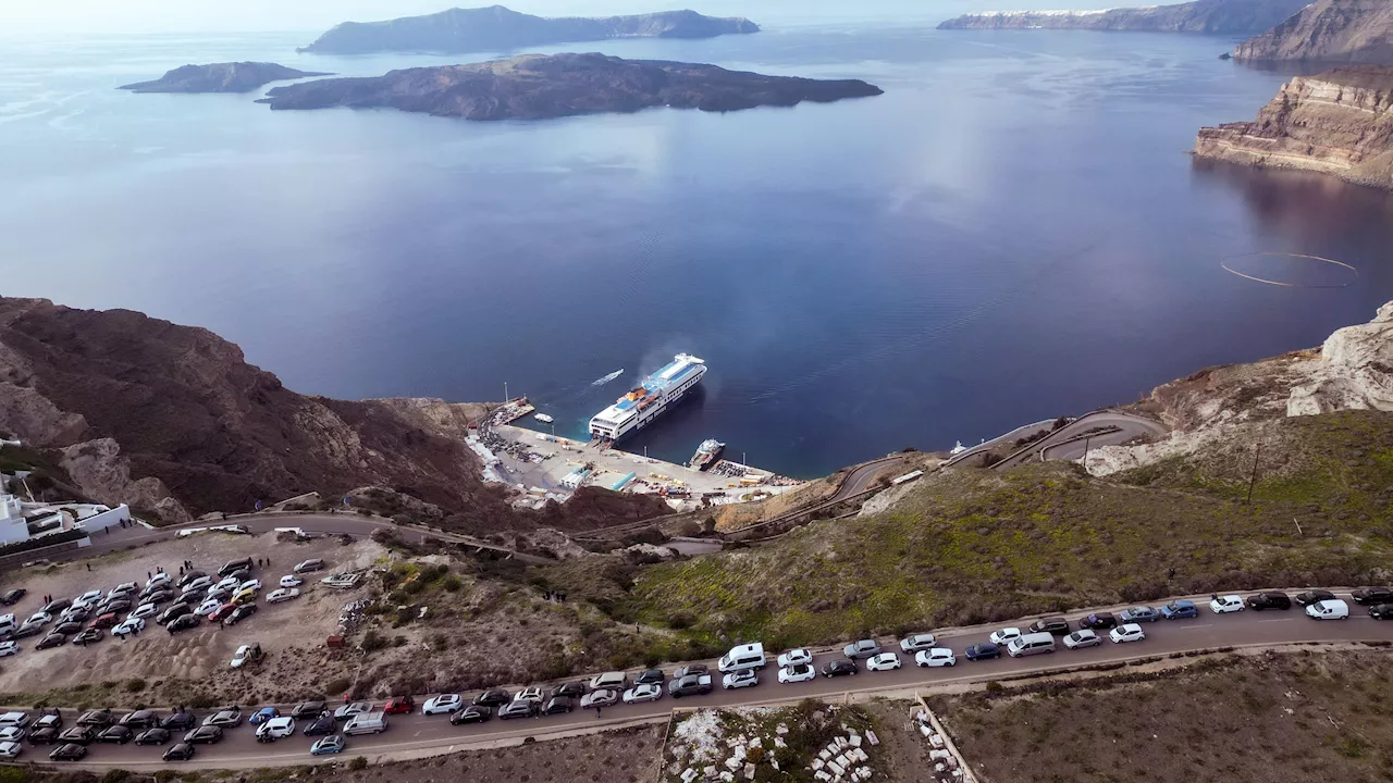 Evacuación de Santorini por fuerte actividad sísmica