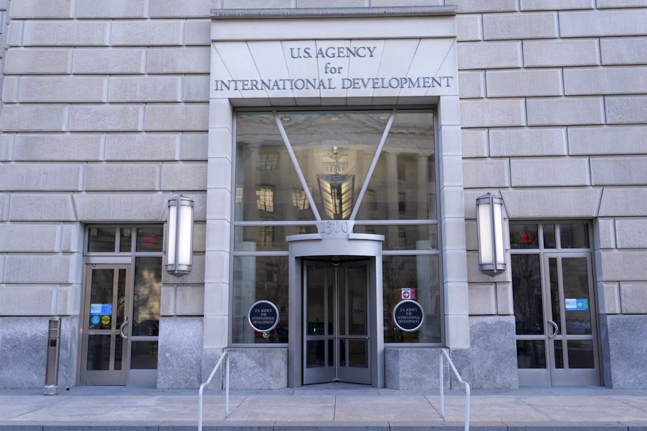 Congressional Democrats are denied entry to the USAID building