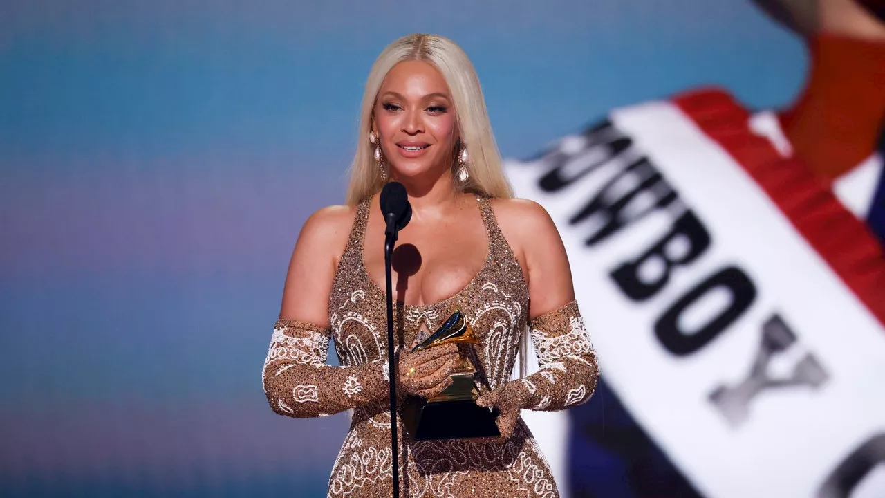 Beyoncé Forgets to Thank Daughter Rumi at Grammys 2025, Makes Amends Backstage