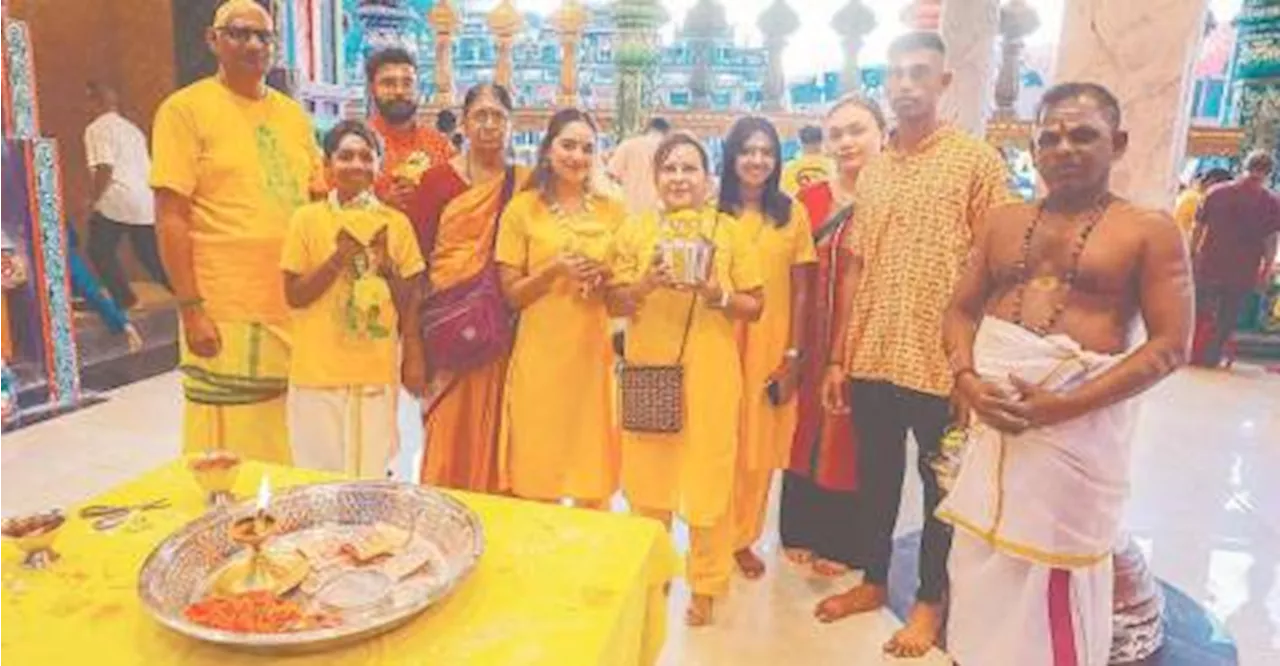 Family Fulfills 17-Year Vow at Batu Caves Temple