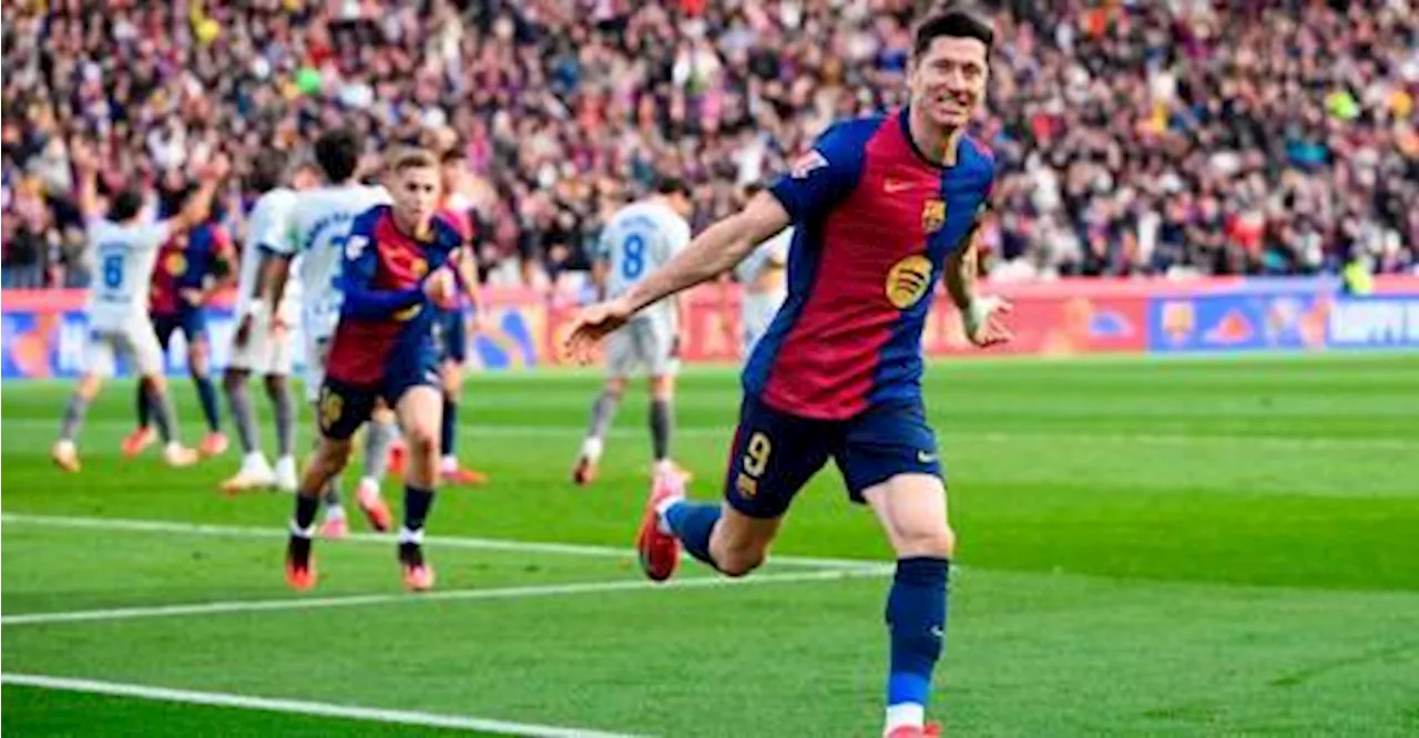 Lewandowski's Strike Earns Barcelona Narrow Win Over Alaves