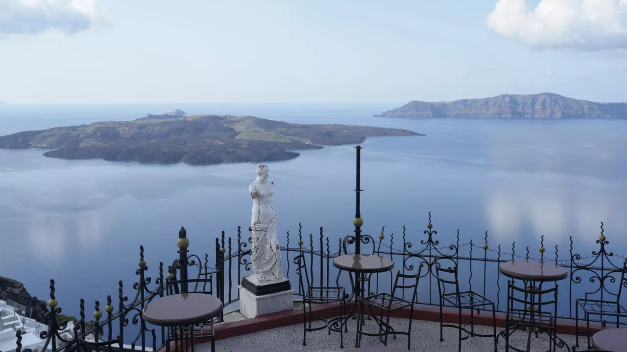 Il supervulcano che spazzerà via Santorini (prima o poi): raffiche di terremoti, pronta l'evacuazione