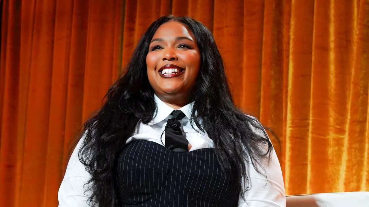 Lizzo raggiunge l'obiettivo di dimagrimento: un viaggio verso il body neutrality