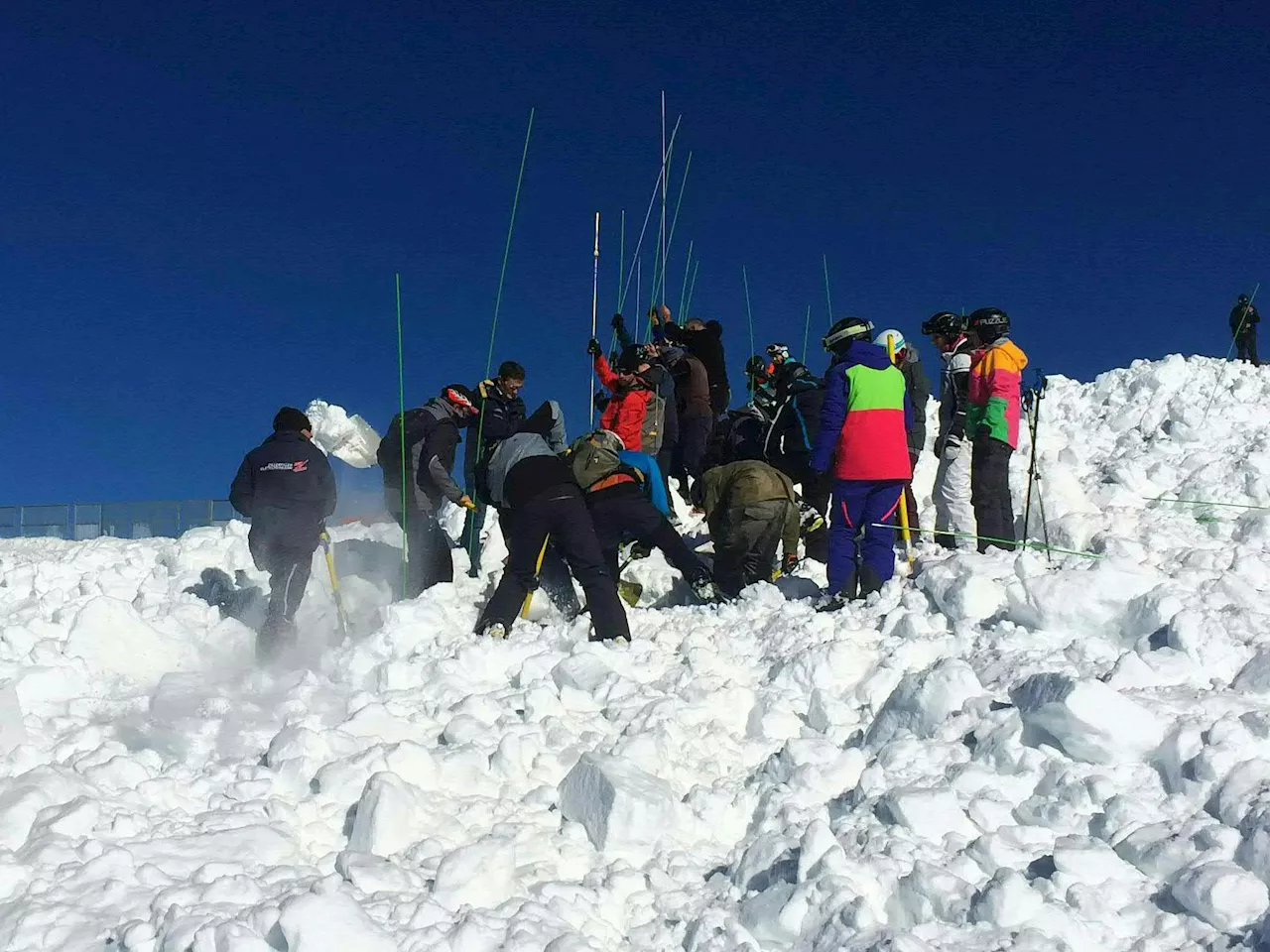 Lawinenunfall am Hintertuxer Gletscher: Deutscher stirbt trotz Rettungseinsatz