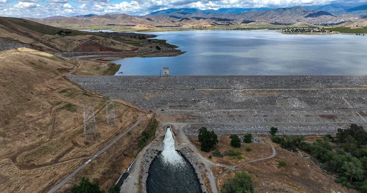 Trump's Dam Release Baffles and Frustrates California Water Managers