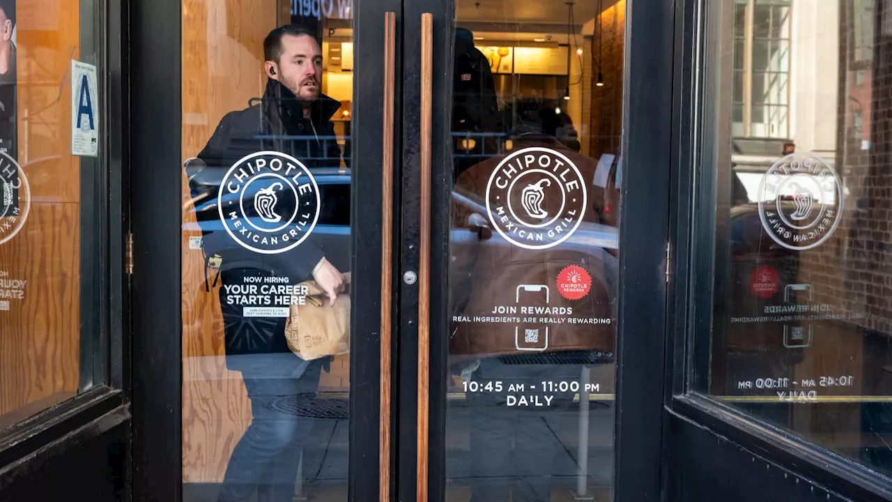 Chipotle Tops Earnings Estimates But Warns of Weaker Sales in 2025