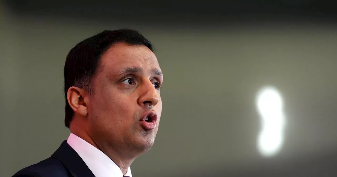 Anas Sarwar compares SNP to Reform and says both parties feed off 'hopelessness'