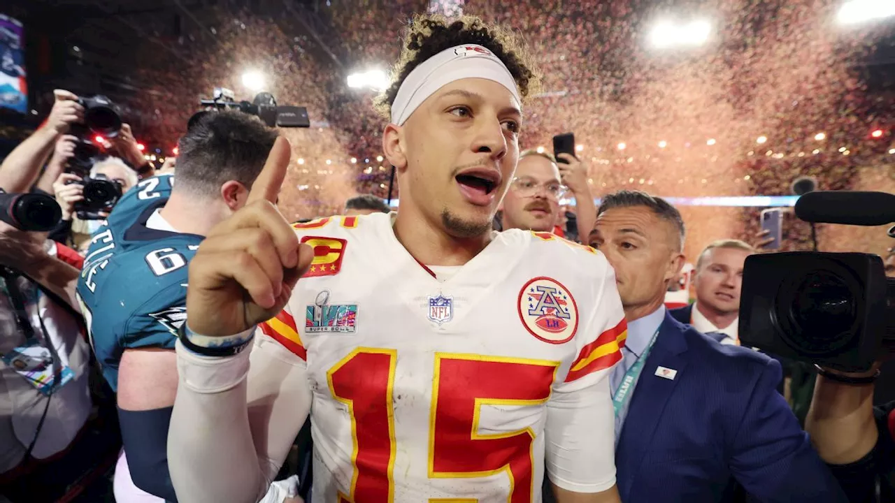 Por que Chiefs x Eagles de 2023 é 'maior Super Bowl da história'