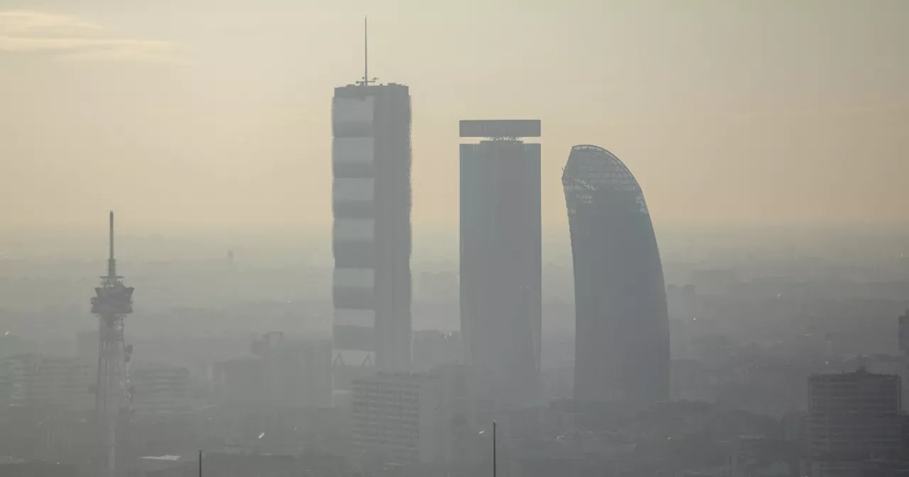 Smog, in Italia 25 città sopra i limiti: in cima Frosinone e Milano