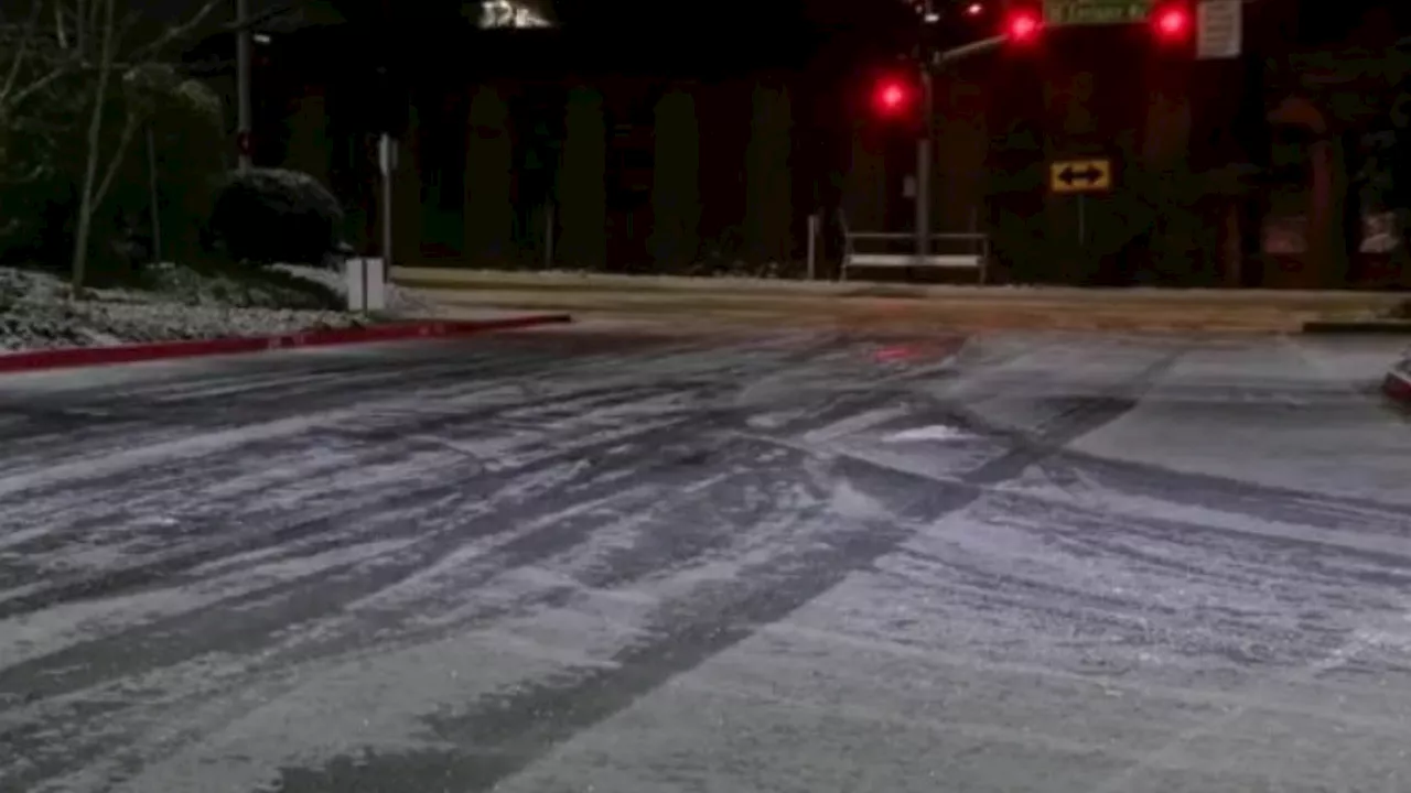 Icy Roads and Snow Cause Widespread Disruptions in Western Washington