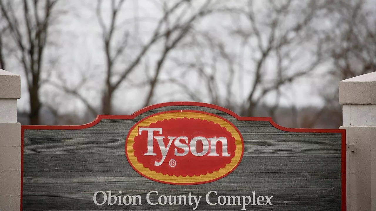 Tyson Foods Prepares for Potential Tariffs on Pork, Chicken Exports to Canada and Mexico