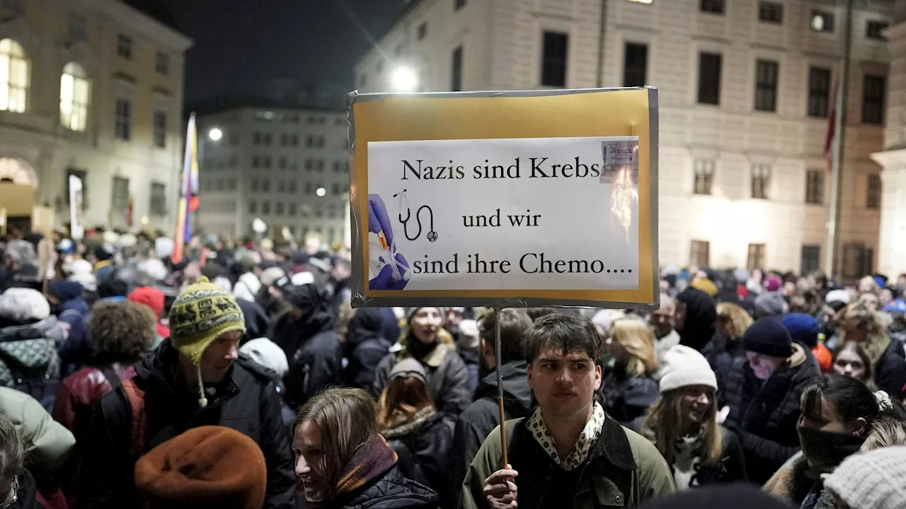  Demo gegen Blau-Schwarz! Wiener Ringstraße gesperrt