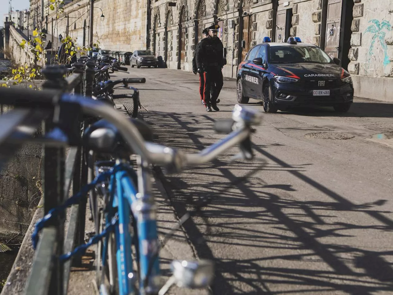 Condanna a 16 Anni per Ulinici, il Giovane Imputato per il Lancio della Bicicletta