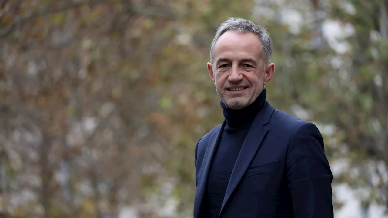 Municipales à Paris : Emmanuel Grégoire se maintient dans la course, malgré les pressions