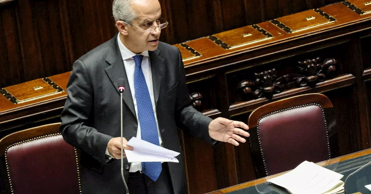 Almasri, sì alla diretta tv dell'informativa al Senato. Giallorossi contro Meloni: "Perché scappa?"