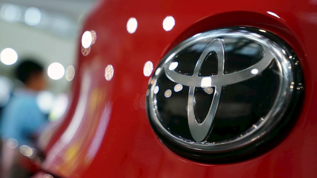 Major Automakers Recall Over 325,000 Vehicles Due to Safety Concerns