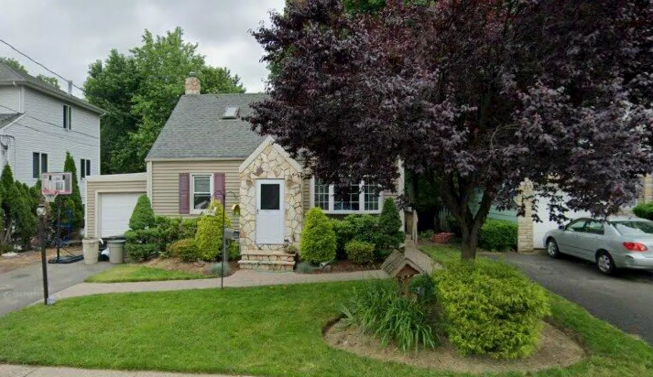 New Jersey Home Sells for 21% Above Asking Price