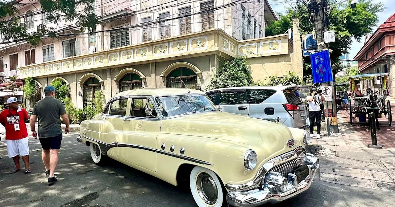 Im Oldtimer durch das alte Manila