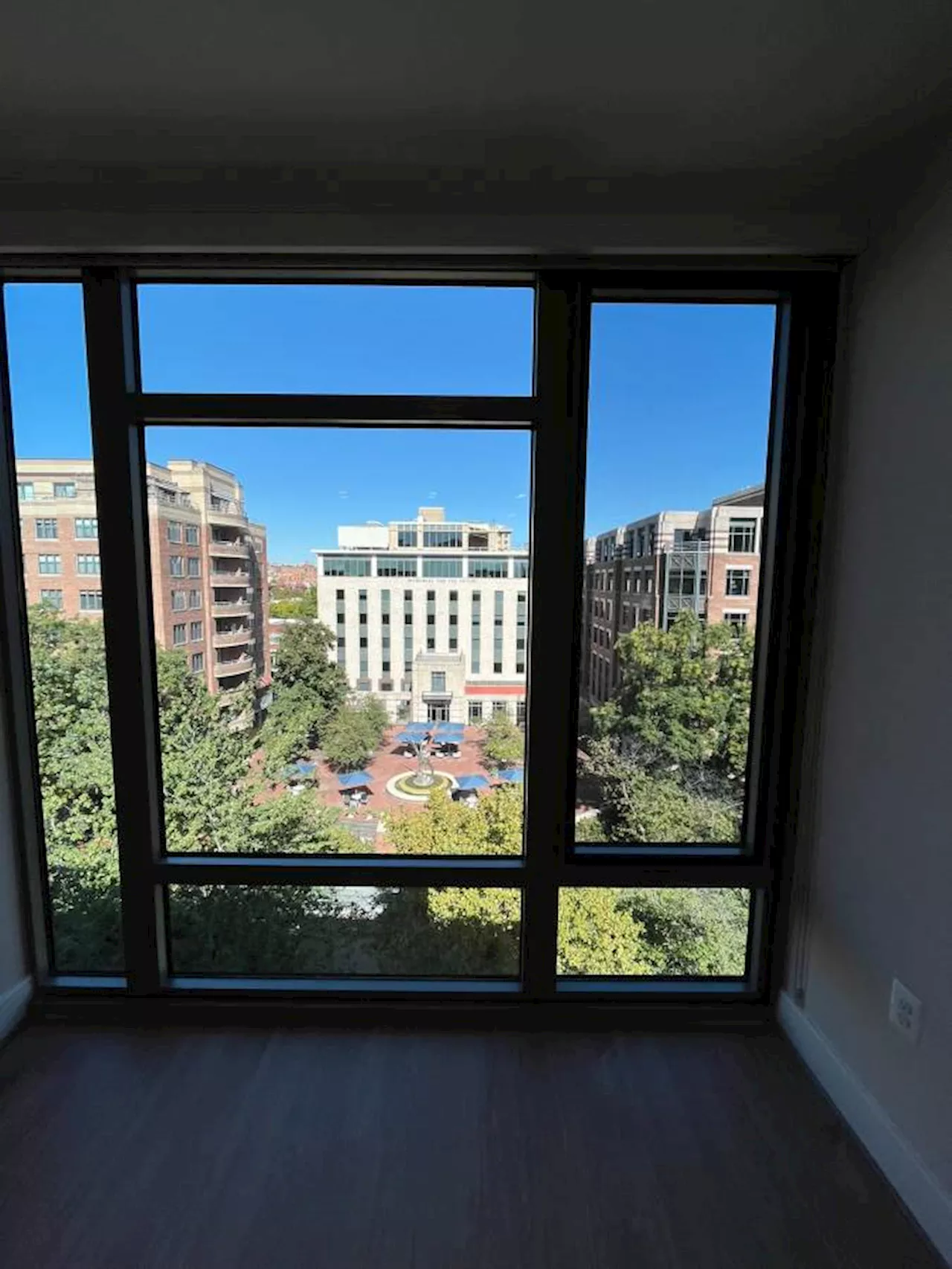 Luxury Top Floor Apartment with Soaring Views in Dupont Circle