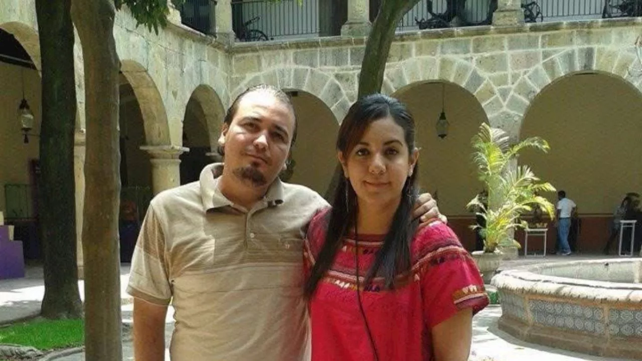 Asesinan frente a su hijo a exdirector de Registro Civil de Manzanillo y a su esposa