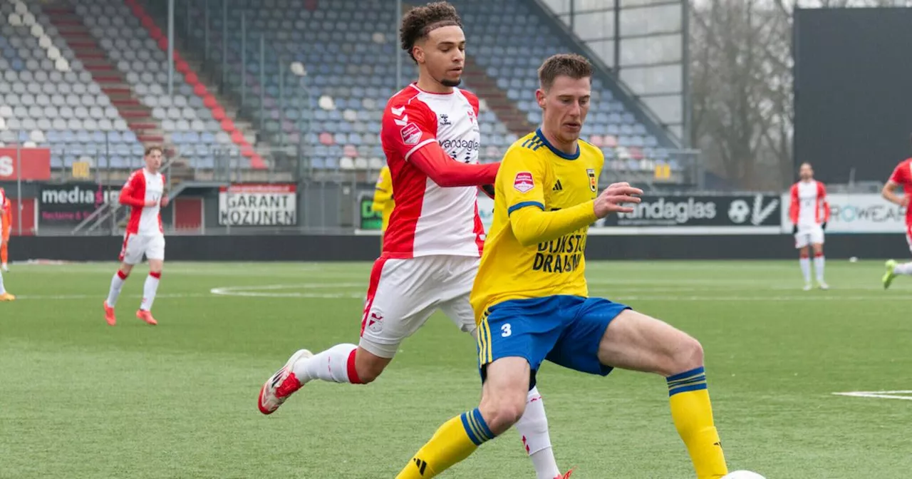 FC Emmen verspeelt voorsprong en verliest oefenduel van SC Cambuur