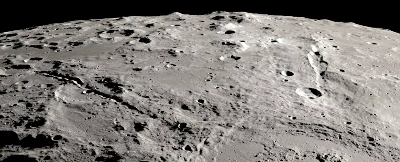 How Two Moon Canyons Were Carved in Less Than 10 Minutes