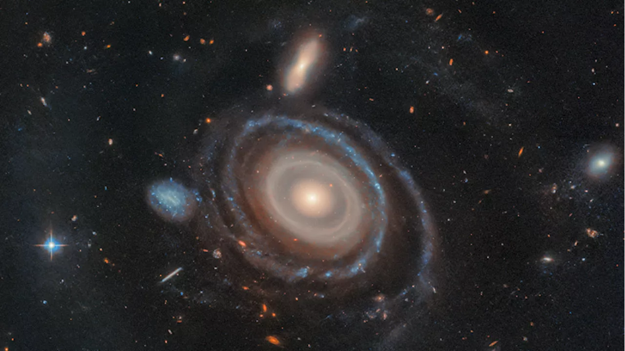 Bullseye Galaxy: Nine Rings Reveal a Cosmic Collision