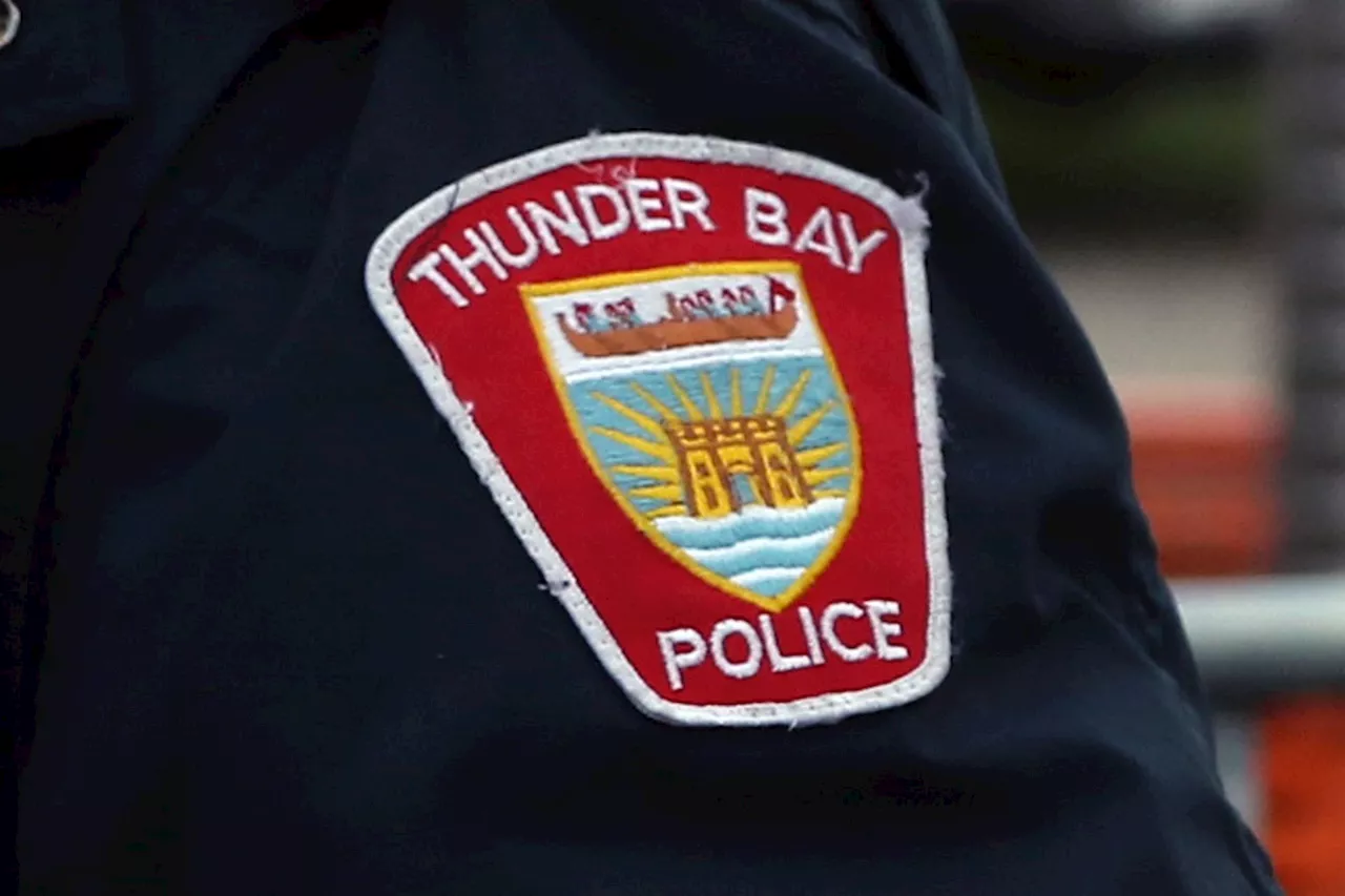 Thunder Bay Police Execute Search Warrant, Seize Suspected Drugs