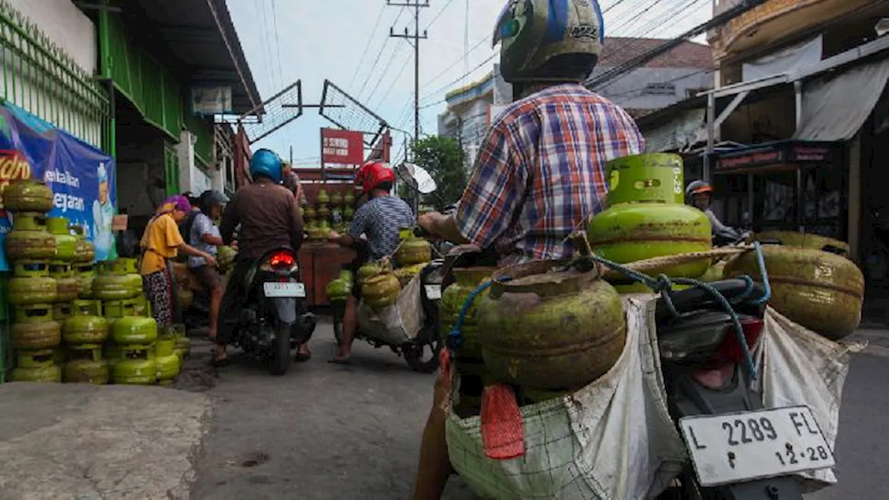 Kelangkaan Gas LPG 3 Kg di Jakarta Selatan: Warga Keliling Cari, Harga Melonjak