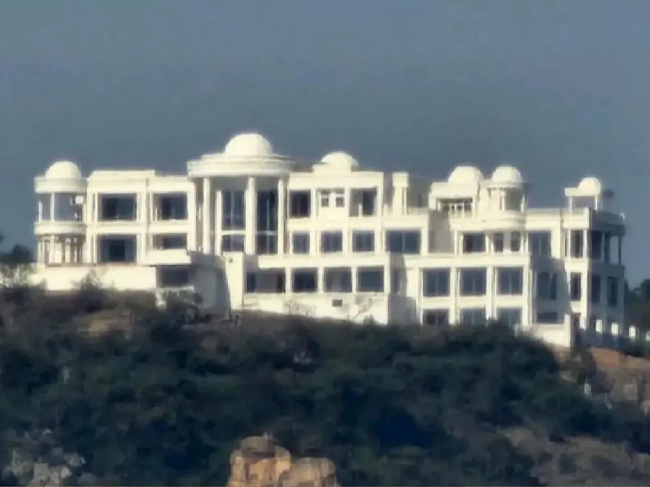 Robert Gumede's Mega-Mansion Sparks Online Frenzy