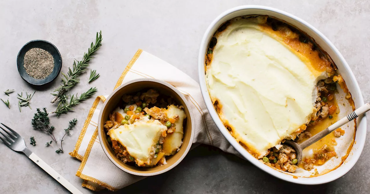 Turkey Pot Pie with Creamy Mashed Potatoes Topping