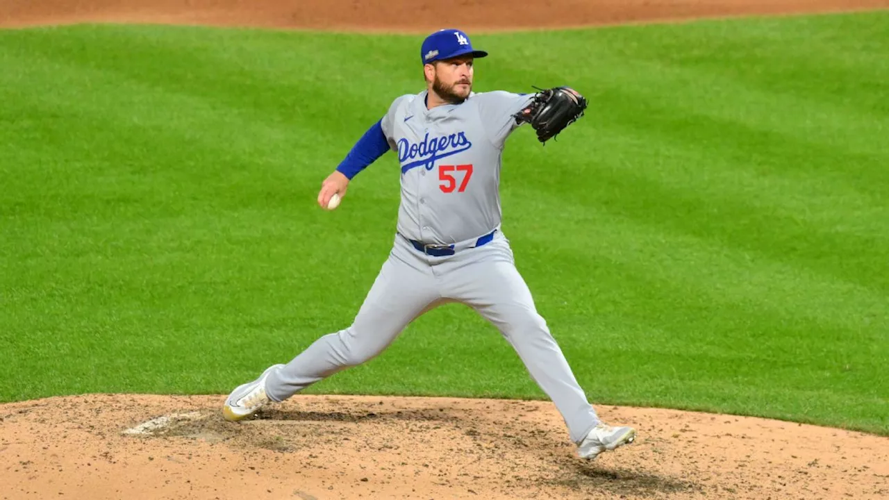 Dodgers Trade Relief Pitcher Brasier to Cubs