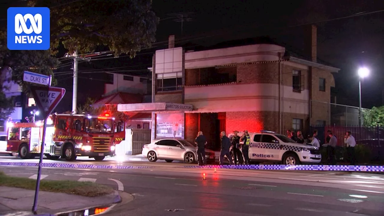 Body of man found after fire on Chapel Street in St Kilda